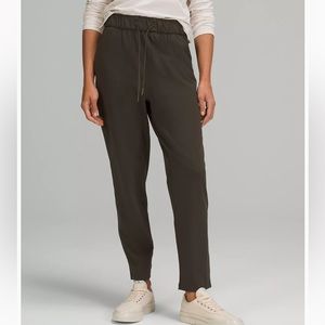 Lululemon Stretch High-Rise Pant 7/8 Length Dark Olive